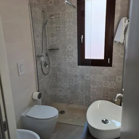 Le Anfore Di Nora Domo