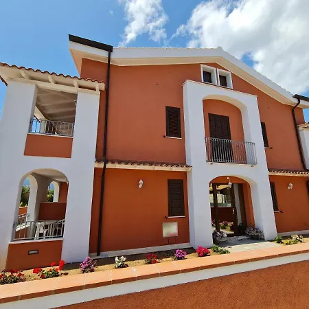 Le Anfore Di Nora Domo بيت ضيافة 4*