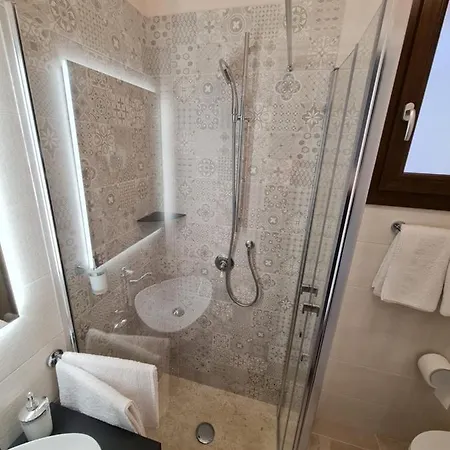 Le Anfore Di Nora Domo 4* بولا