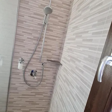 Le Anfore Di Nora Domo 4* بولا