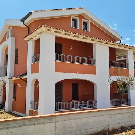 Le Anfore Di Nora Domo بيت ضيافة