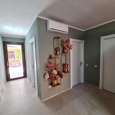 Le Anfore Di Nora Domo Guest house 4*