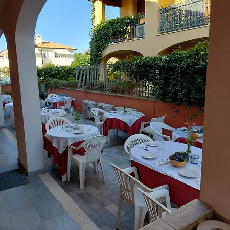 Le Anfore Di Nora Domo 4*