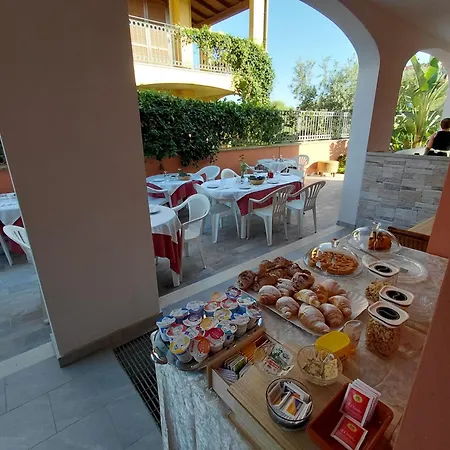 Le Anfore Di Nora Domo 4*